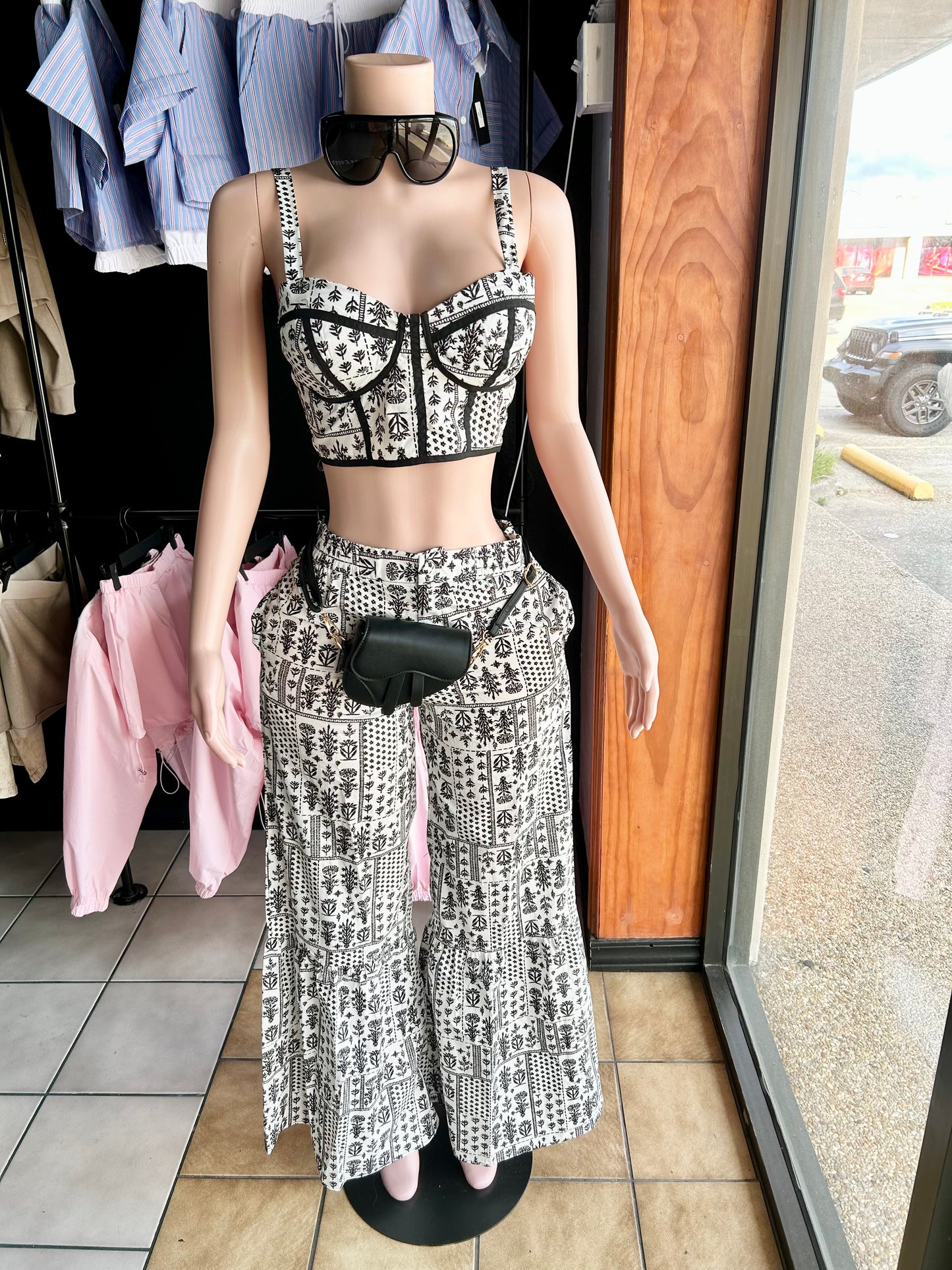 Isis set